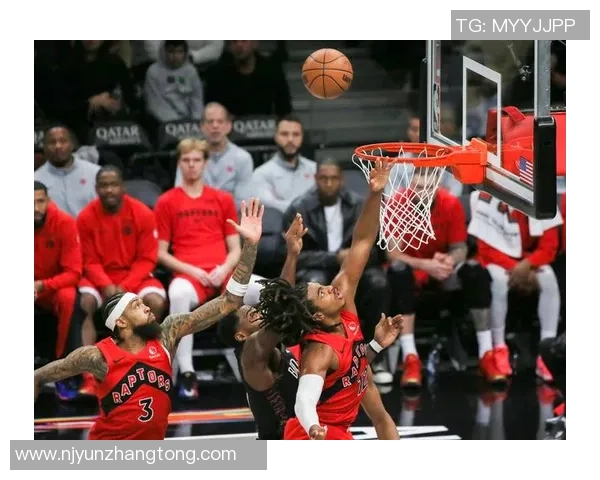 猛龙与篮网激战正酣12月8日第一节精彩回顾与分析